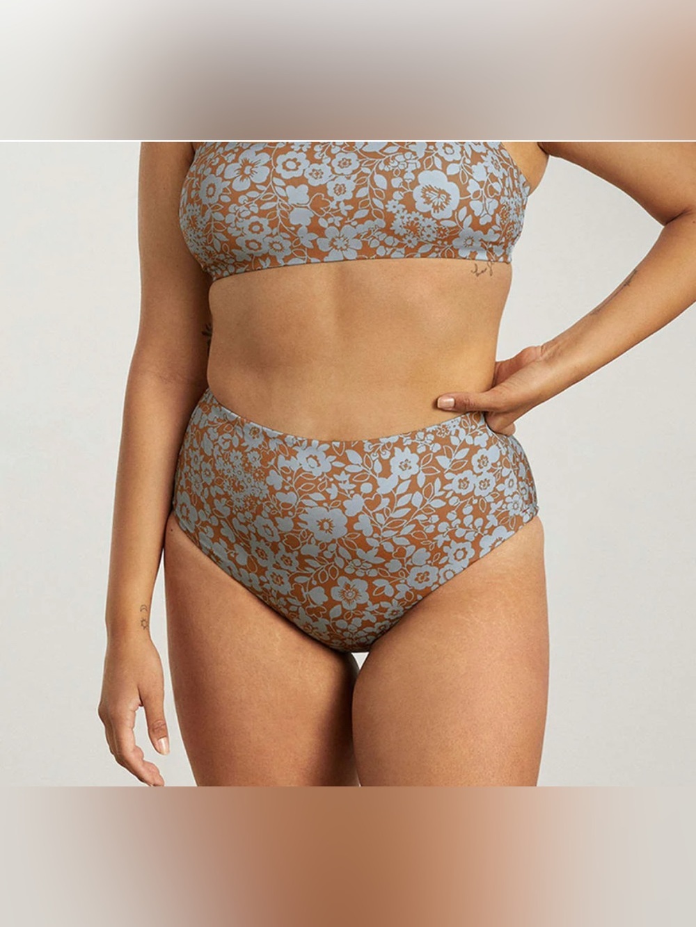 Everlane Swimwear High-Waist Floral Hipster Bikini Bottoms - Picture 2 of 12
